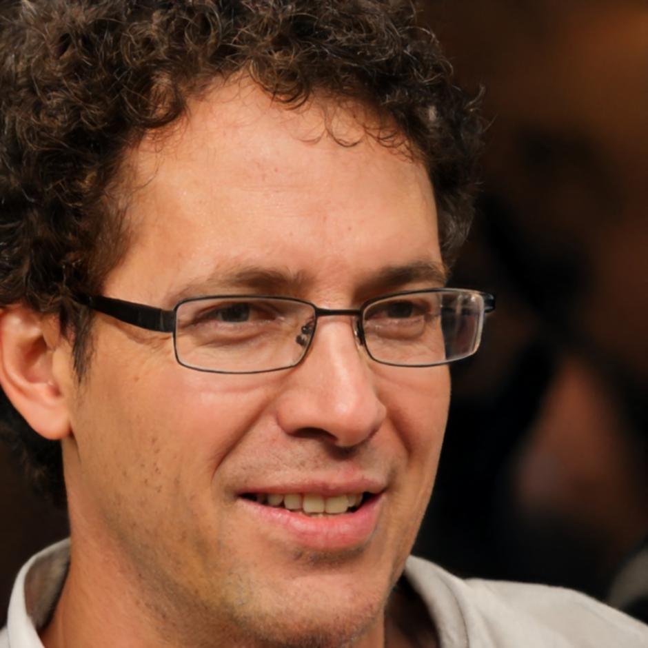 Portrait de Marc Dubois, formateur en outils d'analyse